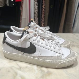 Nike Blazer 77